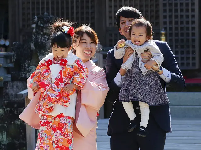 子供写真スタジオのカメラマンの経験があります。女性スタッフも同行します。