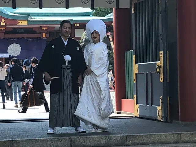 出張ヘアメイク。前撮りロケ対応。イベント面接プロフィール撮影、会場に伺います。