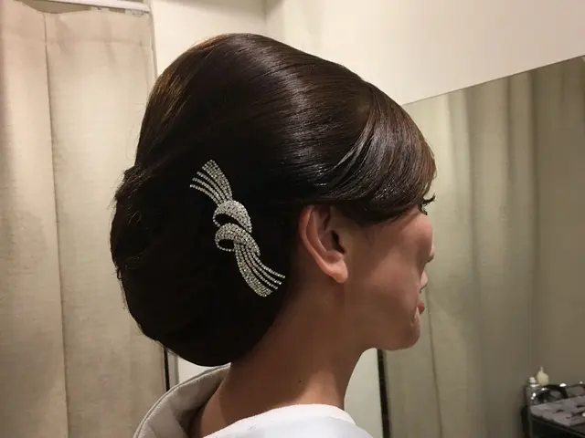 出張ヘアメイク。前撮りロケ対応。イベント面接プロフィール撮影、会場に伺います。