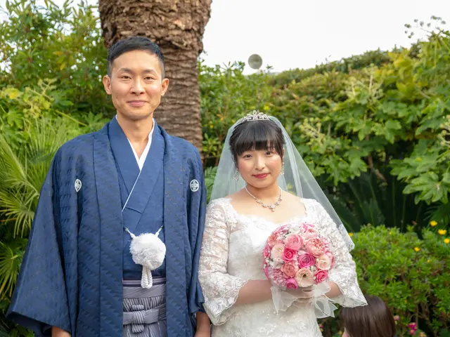 前撮り・披露宴挙式などお任せ♪光を使った幻想的な前撮り写真をお届けします♪