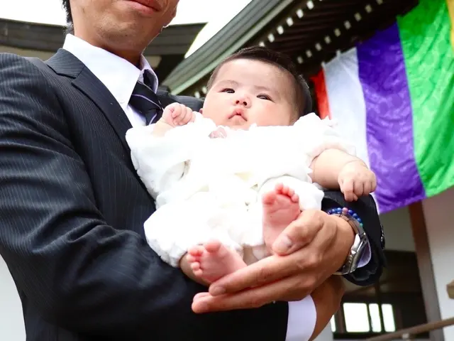 【女性カメラマン】神社同行。お宮参りに100日祝♪自然な表情の写真を撮影します