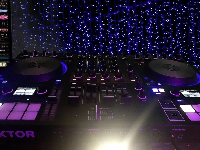クレカ払い可 House&EDM&Pops系DJのレンタル(参考動画有)