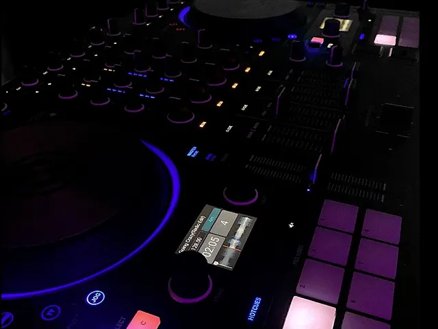 クレカ払い可 House&EDM&Pops系DJのレンタル(参考動画有)