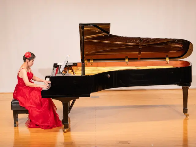 音楽ライブをはじめ、イベントやパーティーの写真を撮ります