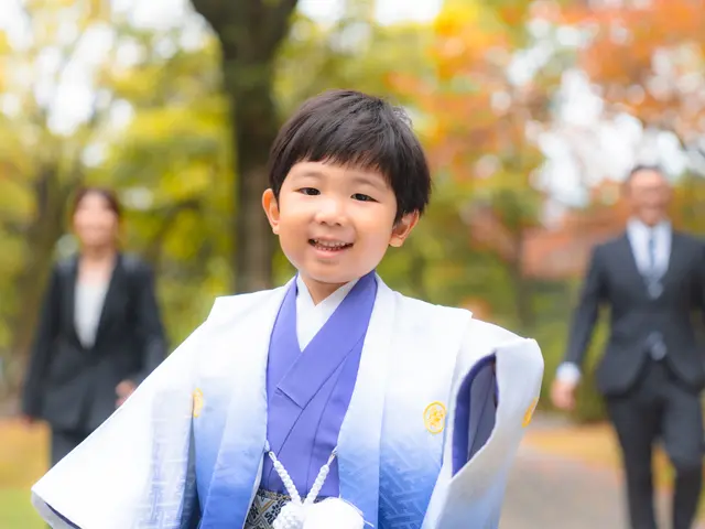 女性カメラマンが撮影いたします。土日祝の空きあります!護国神社の撮影経験が豊富!