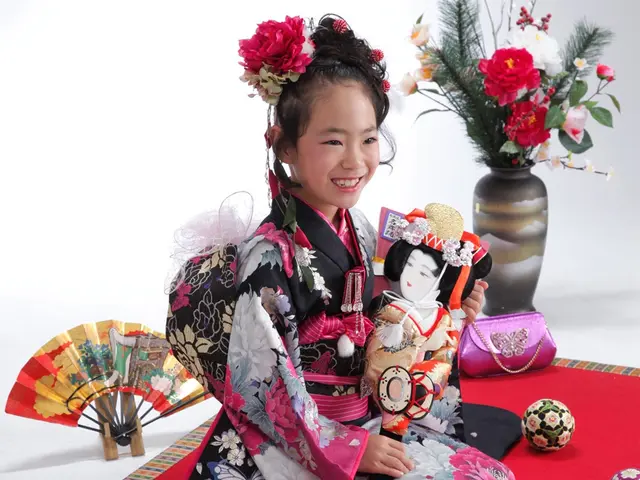 お着物の着付けはゆっくりご自宅で。簡単ヘアアレンジサービスいたします。