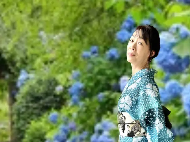 お着物の着付けはゆっくりご自宅で。簡単ヘアアレンジサービスいたします。