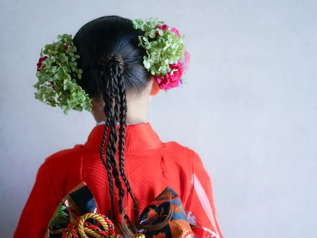 ヘアメイク歴20年◯ヘアセット・着付けの同時対応可能◯早朝料金無し◯
