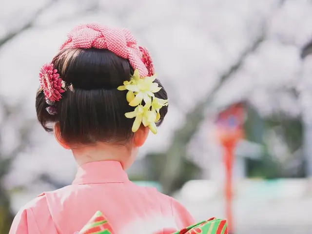 ヘアメイク歴20年◯ヘアセット・着付けの同時対応可能◯早朝料金無し◯