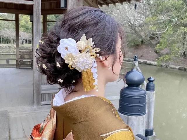 ヘアメイク歴20年◯ヘアセット・着付けの同時対応可能◯早朝料金無し◯