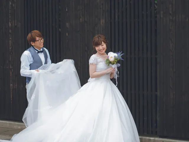 スタジオカメラマンが自然で優しいカップル写真を撮影します♫