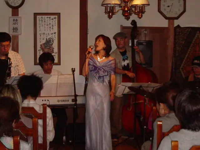 ♪ジャズ生演奏♫6月のご予約は8月演奏分~をお受けいたしております!