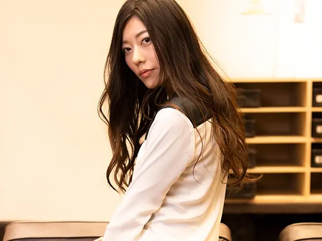 【国家資格あり】カメラと美容のプロが、撮影時のヘアメイクのお直しを無料でご提供。