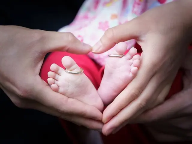 自然な笑顔のお写真を飾ってください!→男女の子育経験有・美肌仕上げ処理サービス