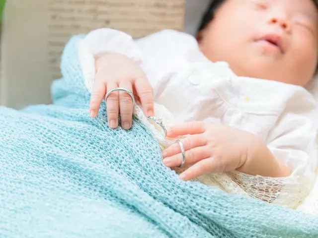 【ナチュラルニューボーンフォト】今しか見られないお子様を一緒に形に残しませんか?