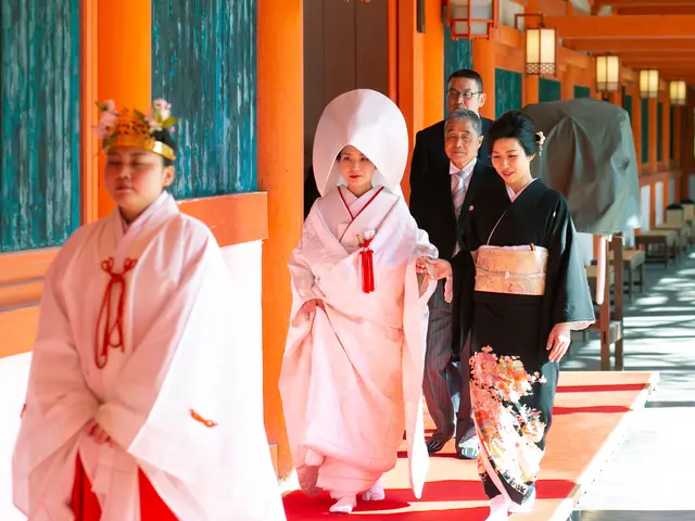 《着付歴42年師範》2万件以上実績 花嫁着付 振袖・訪問着・留袖・袴・ヘア別料金