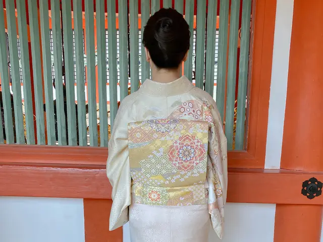 ヘアメイク歴20年◯ヘアセット・着付けの同時対応可能◯早朝料金無し◯