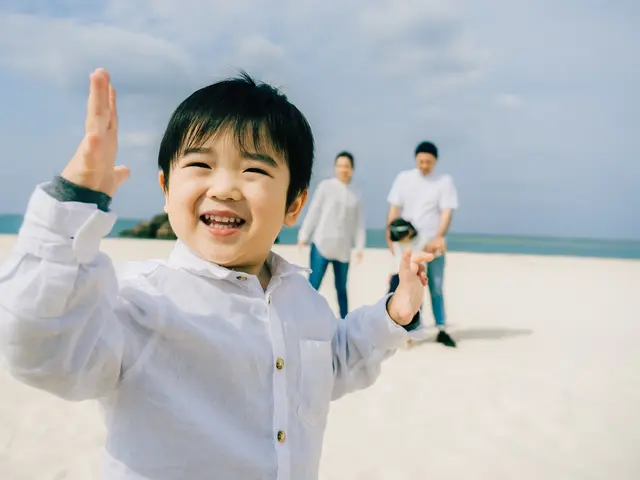 沖縄出張撮影 ファミリーフォトをビーチや公園で!