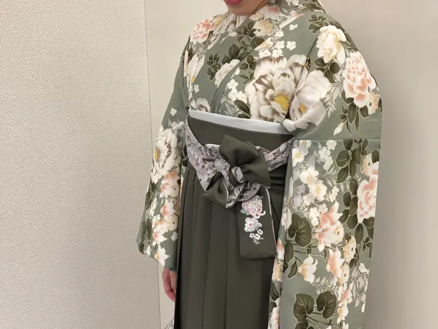 着付けの他にヘアセット、メイクも対応しています☆