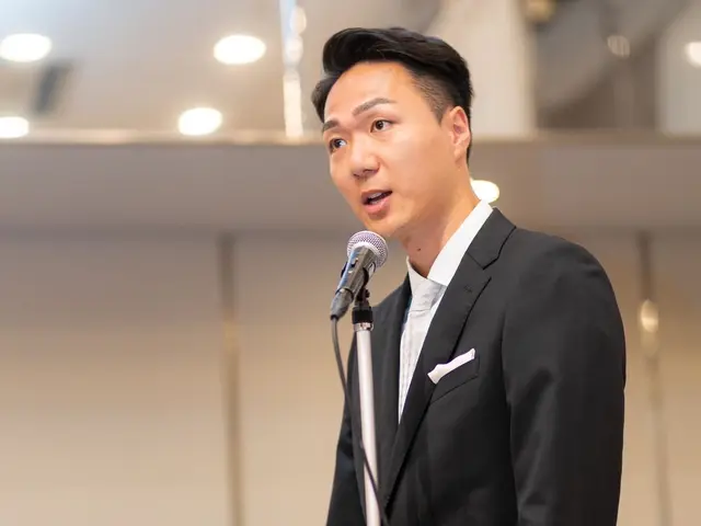 盛り上げや笑いの要素がある元気なMC★元芸人★キャンペーン価格中