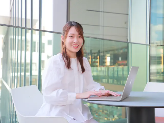 【写真スタジオ出身!】宣材写真〜婚活写真等幅広く対応!19:00以降も対応可能!