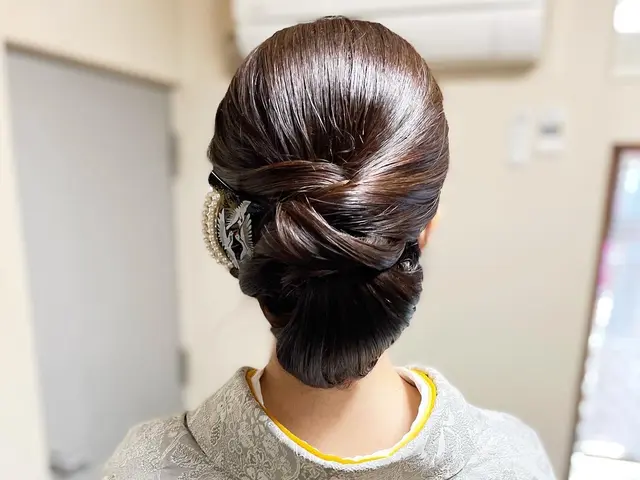 ヘアセットのみ8800円!着付けはセット料金あり!ヘア2人目6600円