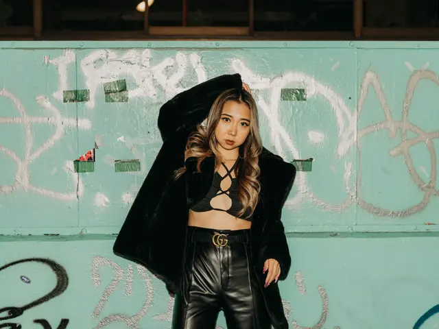 実績100人以上!ステキな表情撮ります!プロフィール・SNS・オーディション用