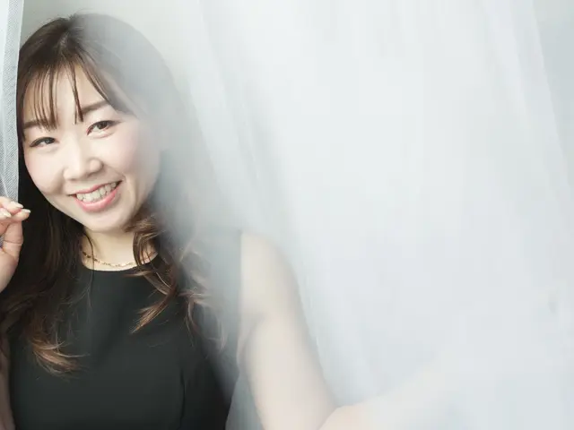 【翌日納品可能!】自然光で魅力を最大限に引き出すプロフィール写真撮影