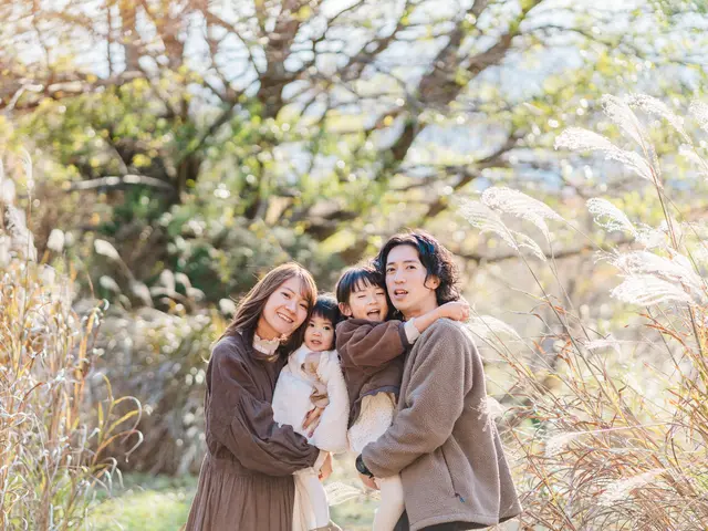 【家族撮影】季節の優しい彩りと一緒に家族の今をお撮りします