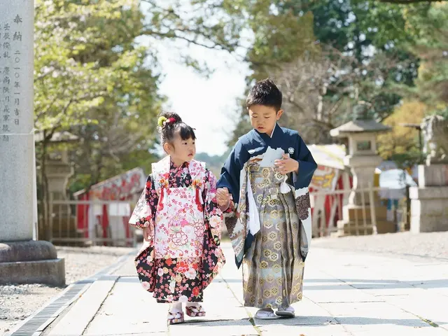 和傘・刀・手毬の貸出無料/楽しく過ごしながら自然な笑顔を撮影→延長無料