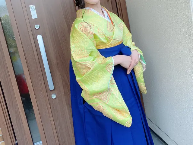 ご自宅で安心着付け。交通費込み、ヘアセット不可、まずは「お問い合わせ」を…。