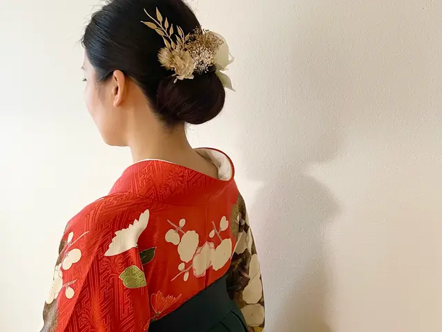 早朝から対応可/着付数1,000名超の実績/一級着付け技能士/美容師免許有