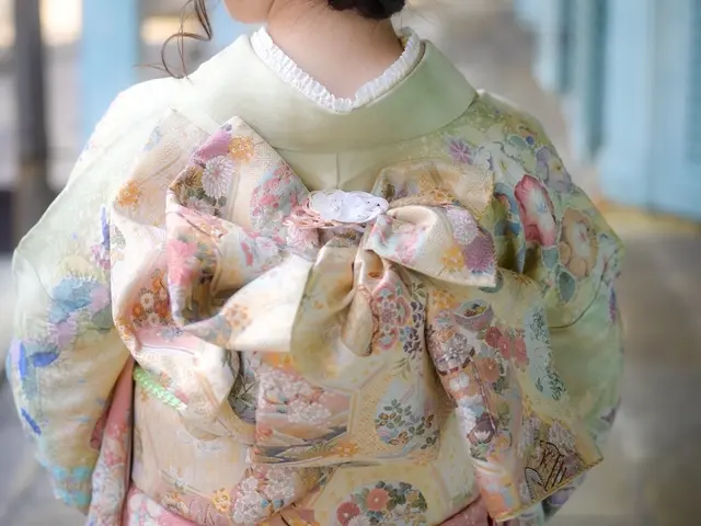 早朝から対応可/着付数1,000名超の実績/一級着付け技能士/美容師免許有