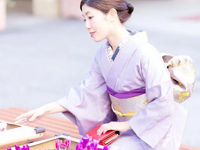 あなたの体型に似合うパーソナル骨格着付けをいたします。ヘアセット込み