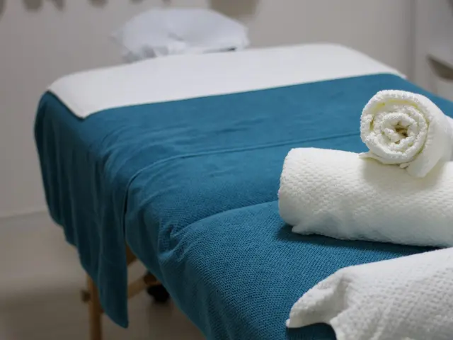 建物やサービスの魅力を伝える一枚を。360°カメラやドローンも活用可能です。