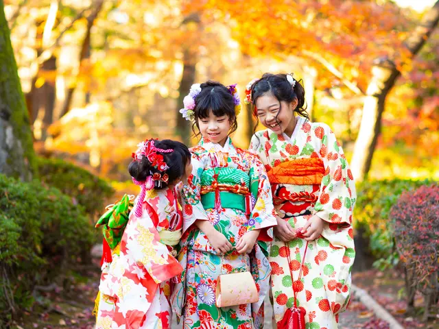 家族写真、七五三、成人式、入学、卒業など撮影いたします