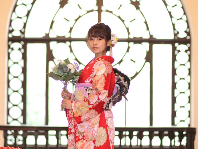 成人式前撮り~成人式当日、振袖レンタル・着付け・ヘアメイクもお任せください。