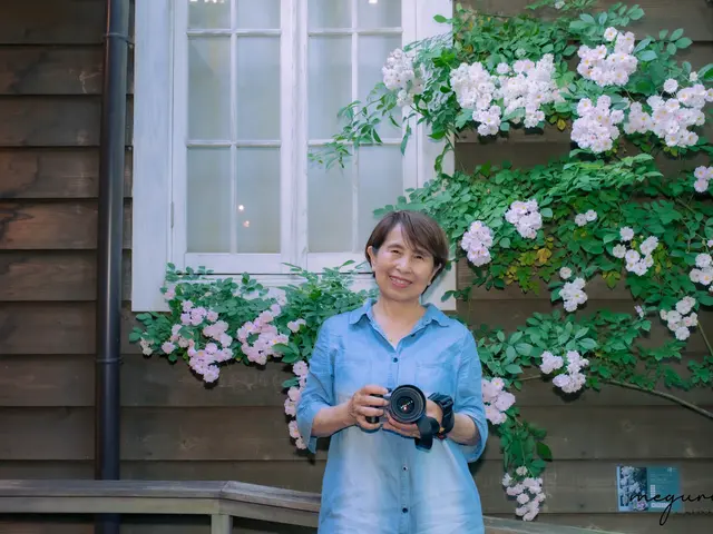 女性スタッフが元気にご挨拶!親切・丁寧に撮影〜納品まで対応します!