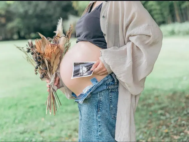 赤ちゃんが産まれる前の記念のマタニティフォトはお任せください!