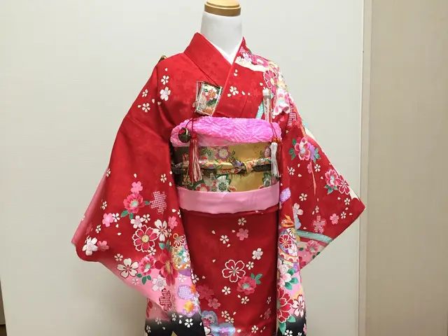 【業界歴19年】対応エリア内追加料金なし!★七五三の前撮りやご結婚式での着付に