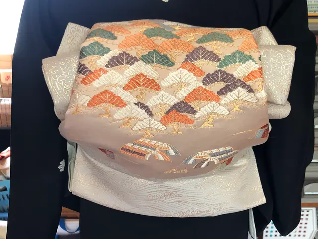 ★早朝対応いたします。場面に応じて素敵にお着付けいたします★日時はご相談下さい