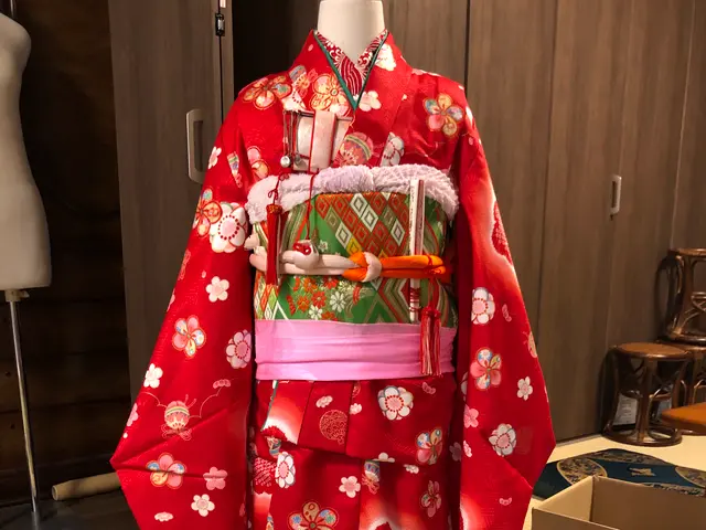 ★早朝対応いたします。場面に応じて素敵にお着付けいたします★日時はご相談下さい