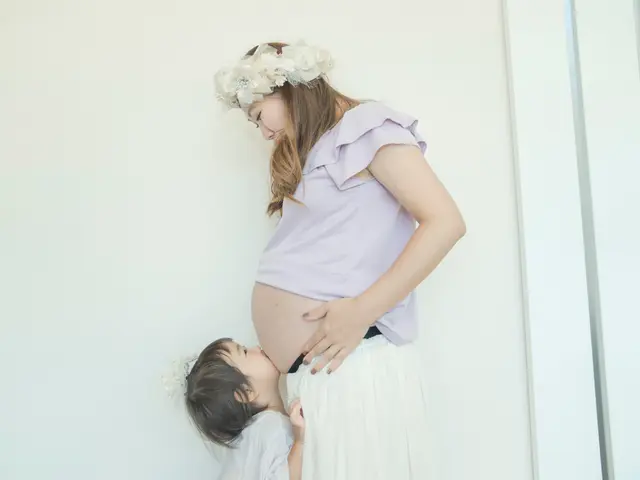 女性フォトグラファーが撮るマタニティ撮影。営業時間外・対応地域外でもご相談OK◎