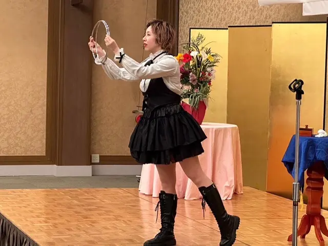 ☆明るく元気な女性マジシャン!ホームパーティー・お祭りなど盛り上げます!