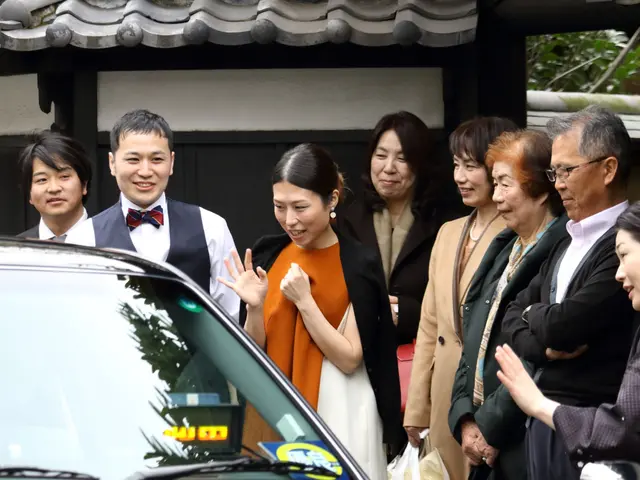 ゼ●●イ元編集長の結婚式も撮影をしたベテランカメラマンが撮影します。