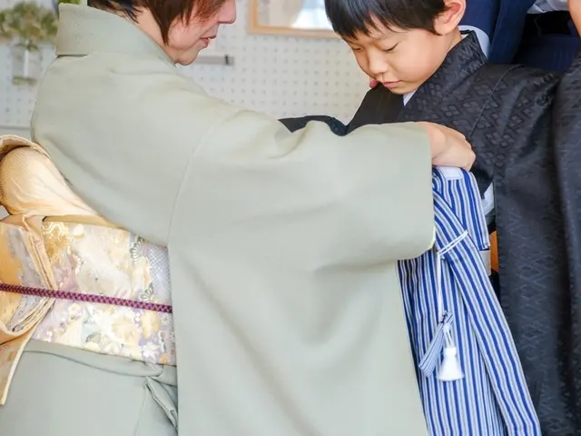 心地よい着付けで人生の節目を彩ります。 ☆七五三、年中承ります☆