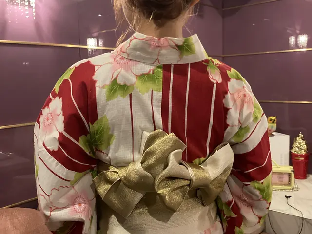 上品で華やかスタイル良く見える着付け!【ご予約前にご連絡下さい。ヘアメイク非対応