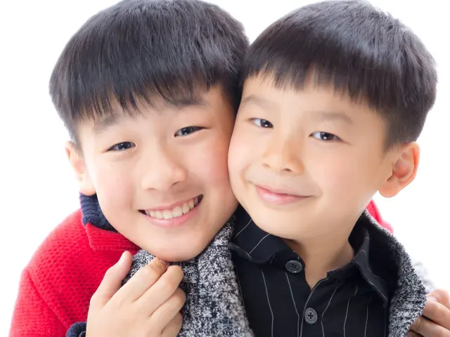 交通費込み【◎元小学校教諭スタッフ在籍◎お子様も◎】自然な表情を引き出します!