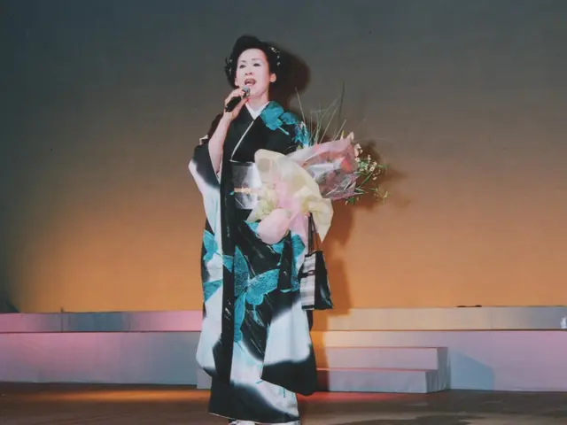 <年中無休◎全国どこえでも◎音響設備対応可◎>比気由美子にお任せを♫