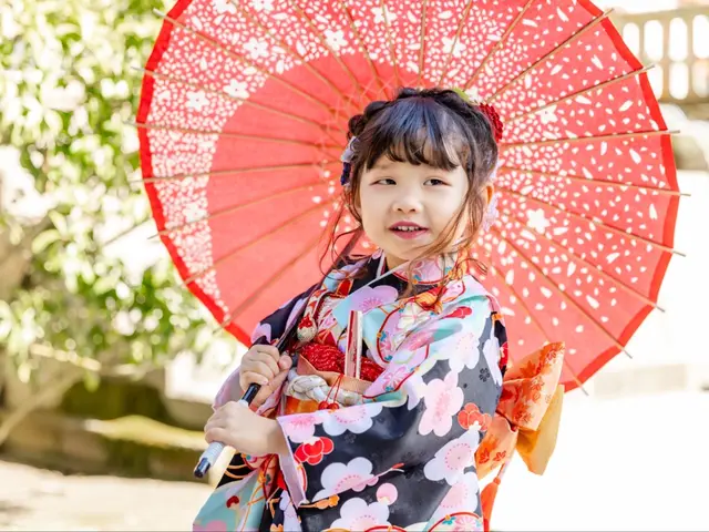 和傘(紅・蒼)・紙風船・万華鏡などの撮影アイテムレンタル無料!PayPay対応!